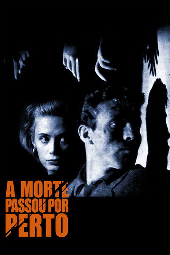 Poster de A Morte Passou Por Perto